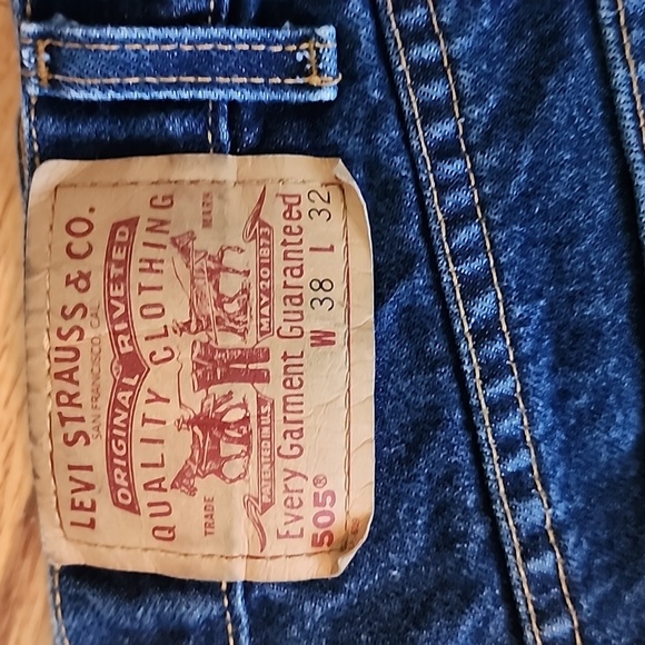 Mens Levi jeans - Picture 2 of 6